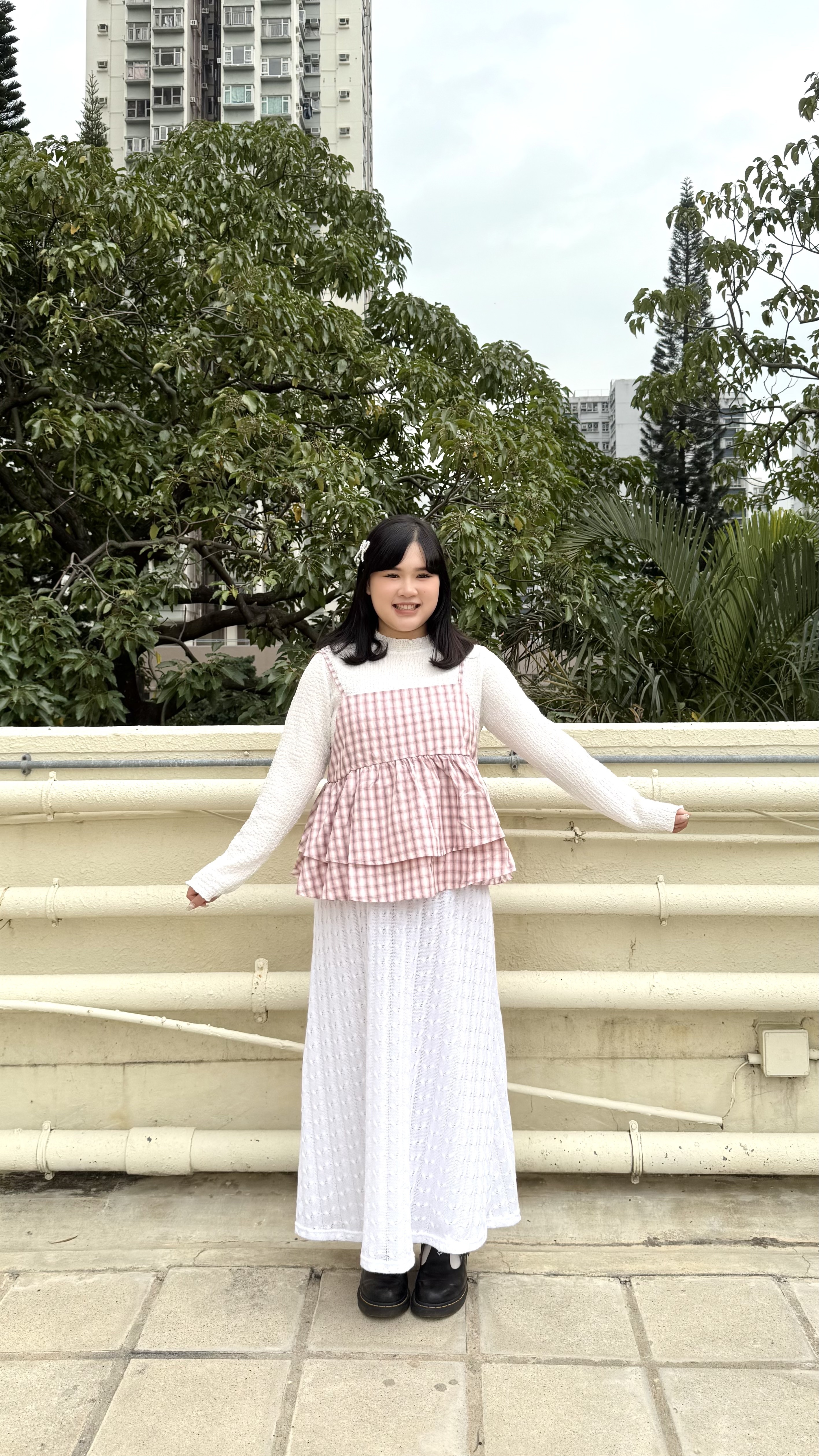 格紋雙層短身吊帶外搭