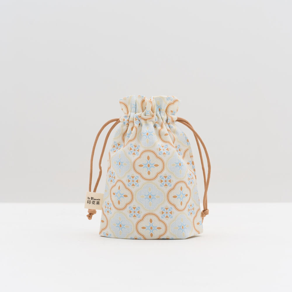 Small Purse-String Bag/Begonia Glass Pattern/Sweet Almond