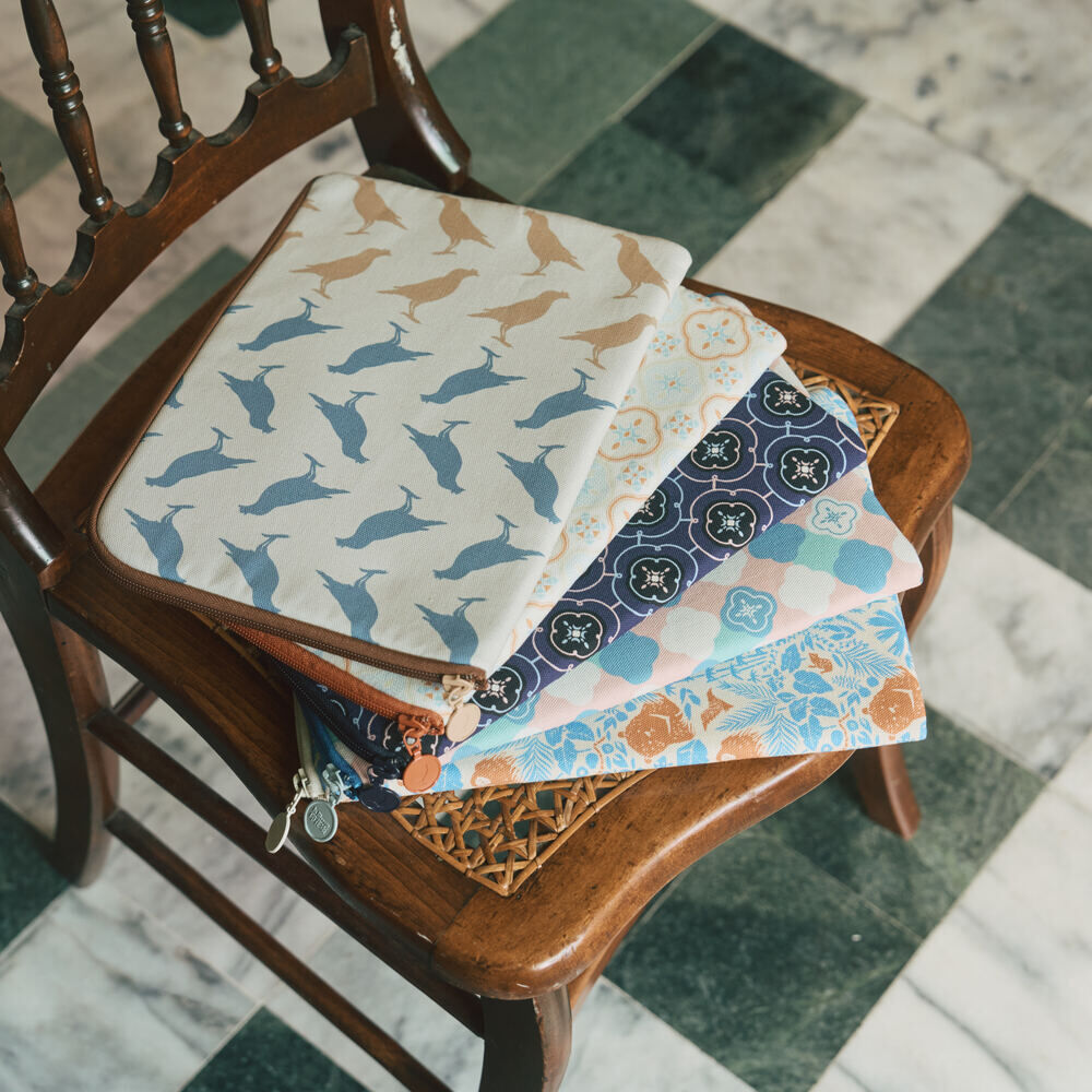 印花樂11吋iPad收納包/玻璃海棠/暖陽甜杏