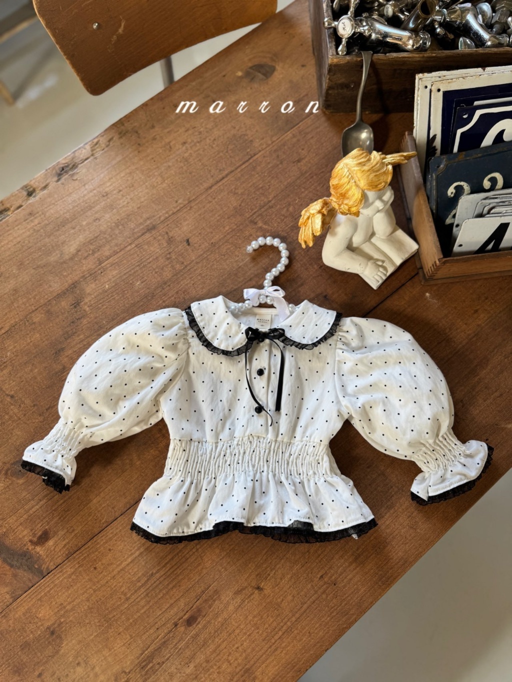 韓國🇰🇷marron 圓點蕾絲縮腰上衣(XS-L)