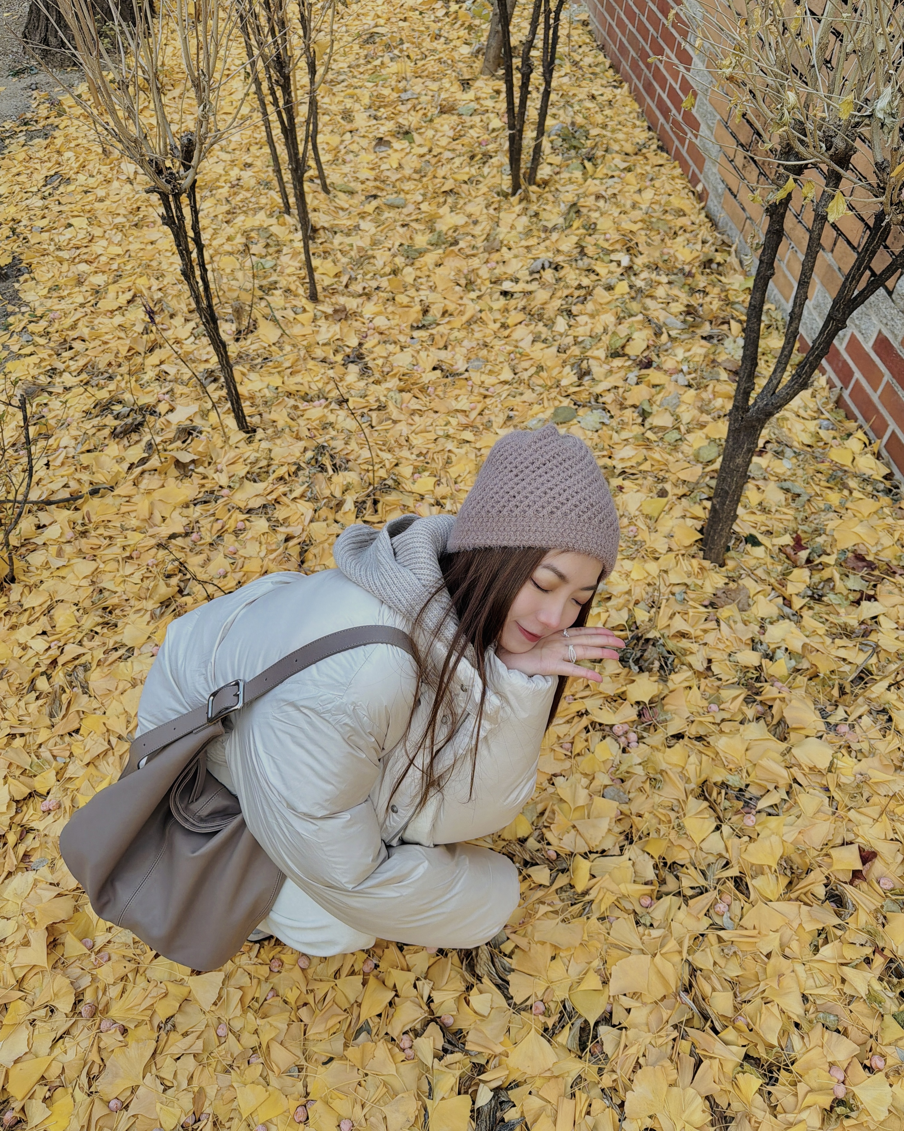 奈奈包色！最貴棟設計師高級羊皮2WAY扣環拉鍊大包(2色)