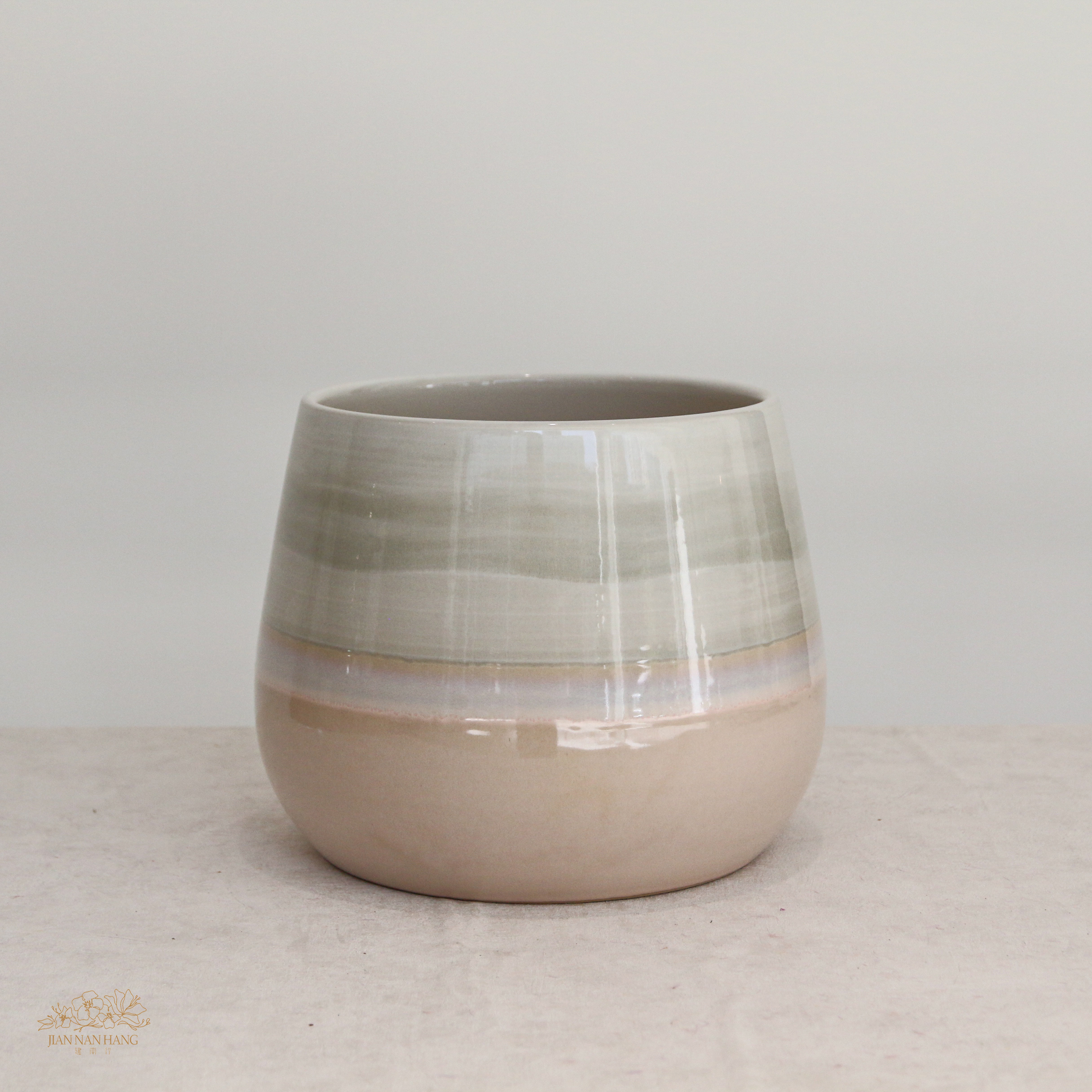 陶瓷花器 聚圓 灰釉粉綠