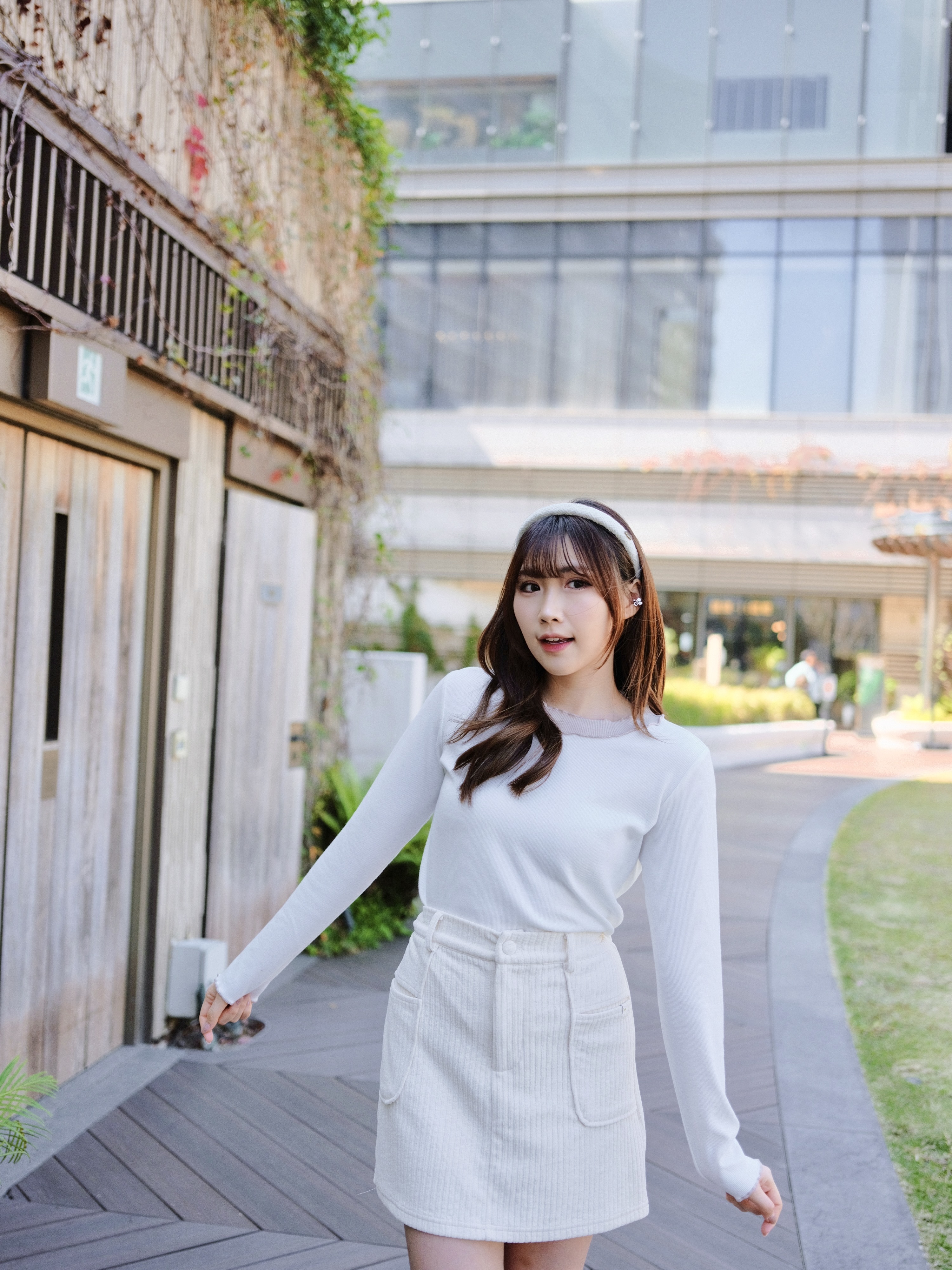 三色 / 拼色領邊混羊毛長袖上衣 / Contrast Trim Ribbed Wool-Blend Top