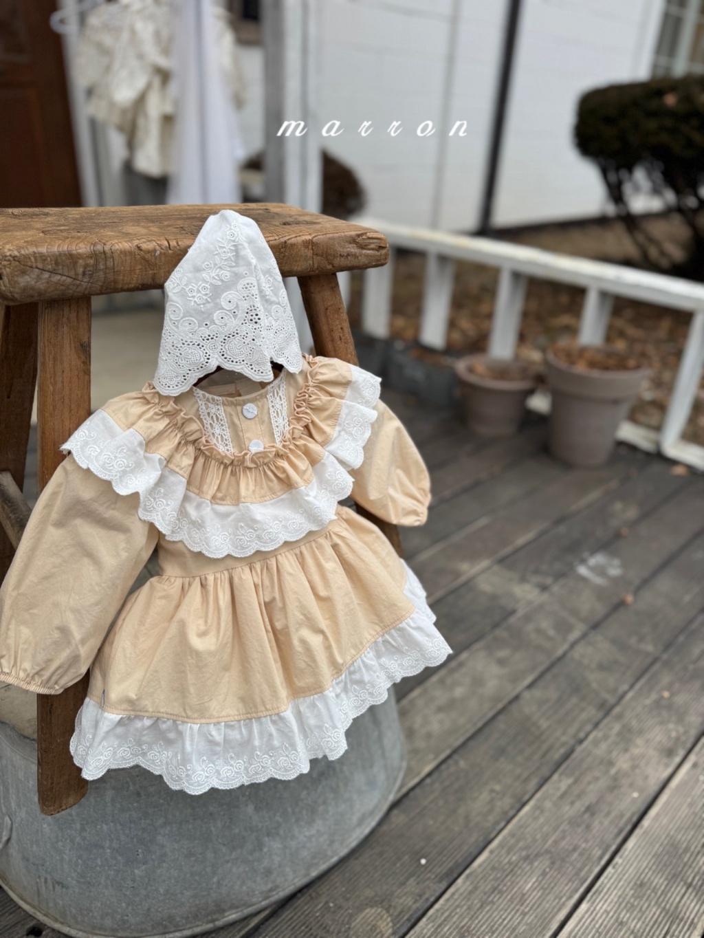 韓國🇰🇷marron素色蕾絲領包屁衣(6-18m)