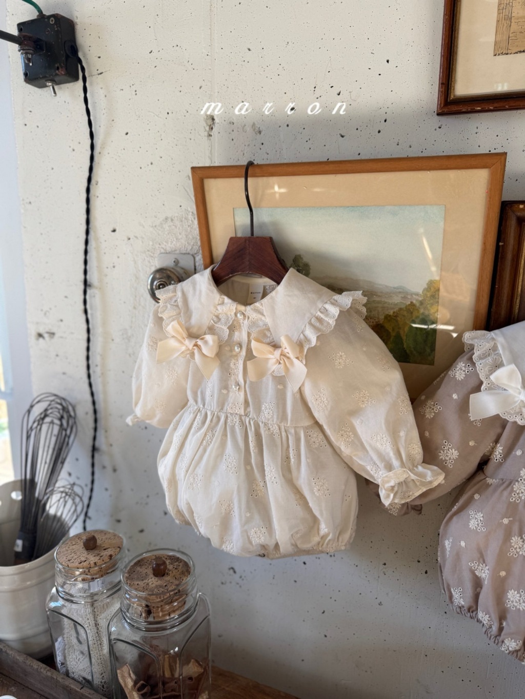 韓國🇰🇷marron 蝴蝶結蕾絲領雕花包屁衣(6-18m)