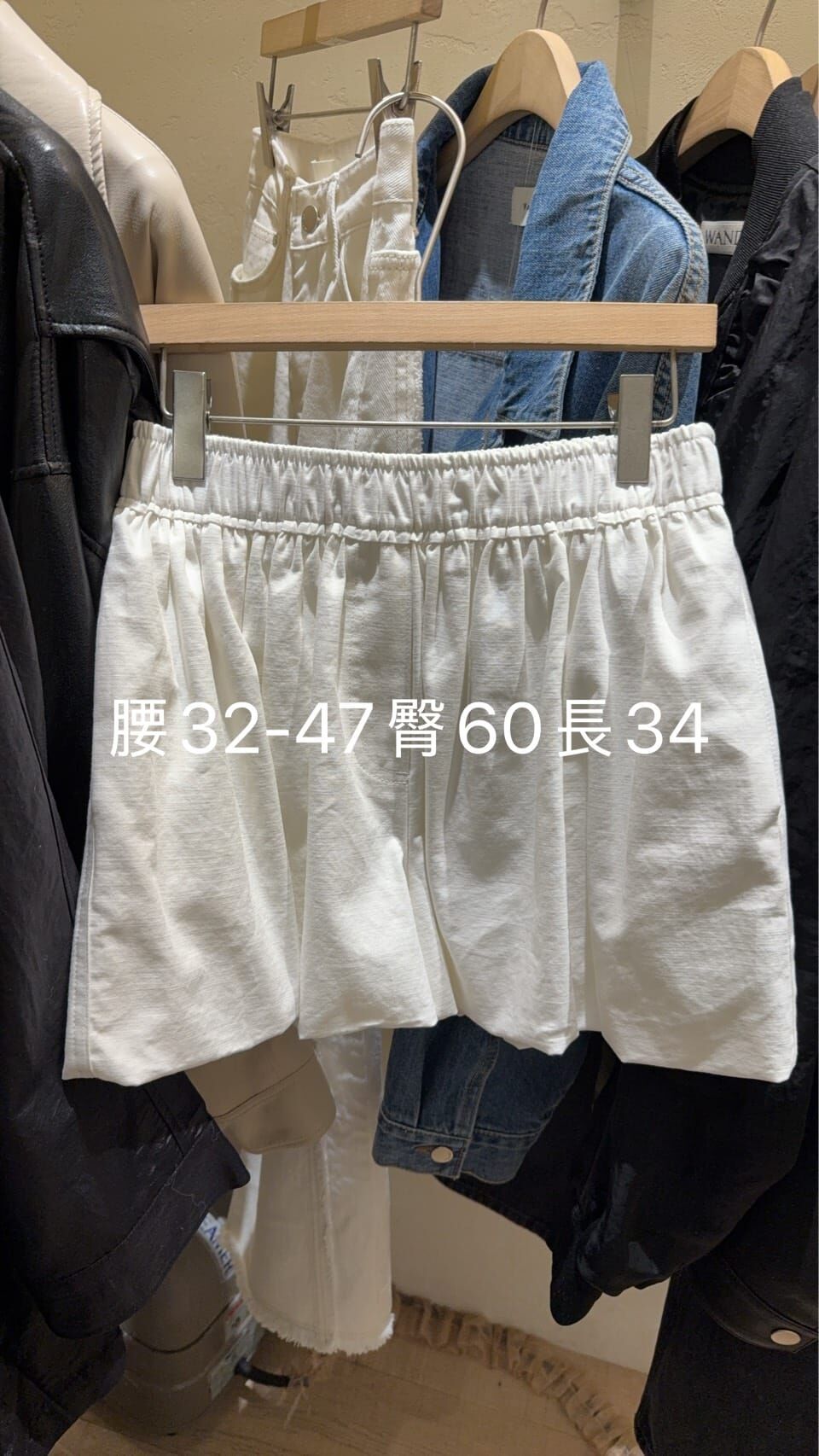 WJ5524 泡泡短裙褲 *特價* (充值購物金不適用)