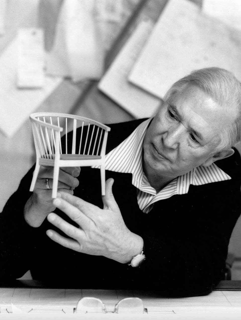 Hans J. Wegner是現代主義設計代言人，一生設計超過千件作品，單椅設計超過五百多款