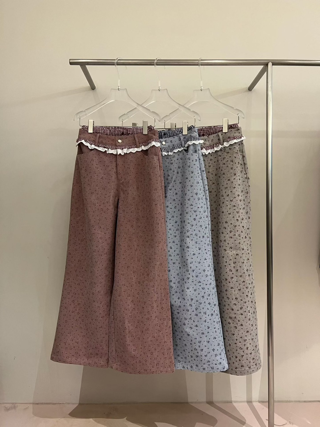 小花格子邊長褲