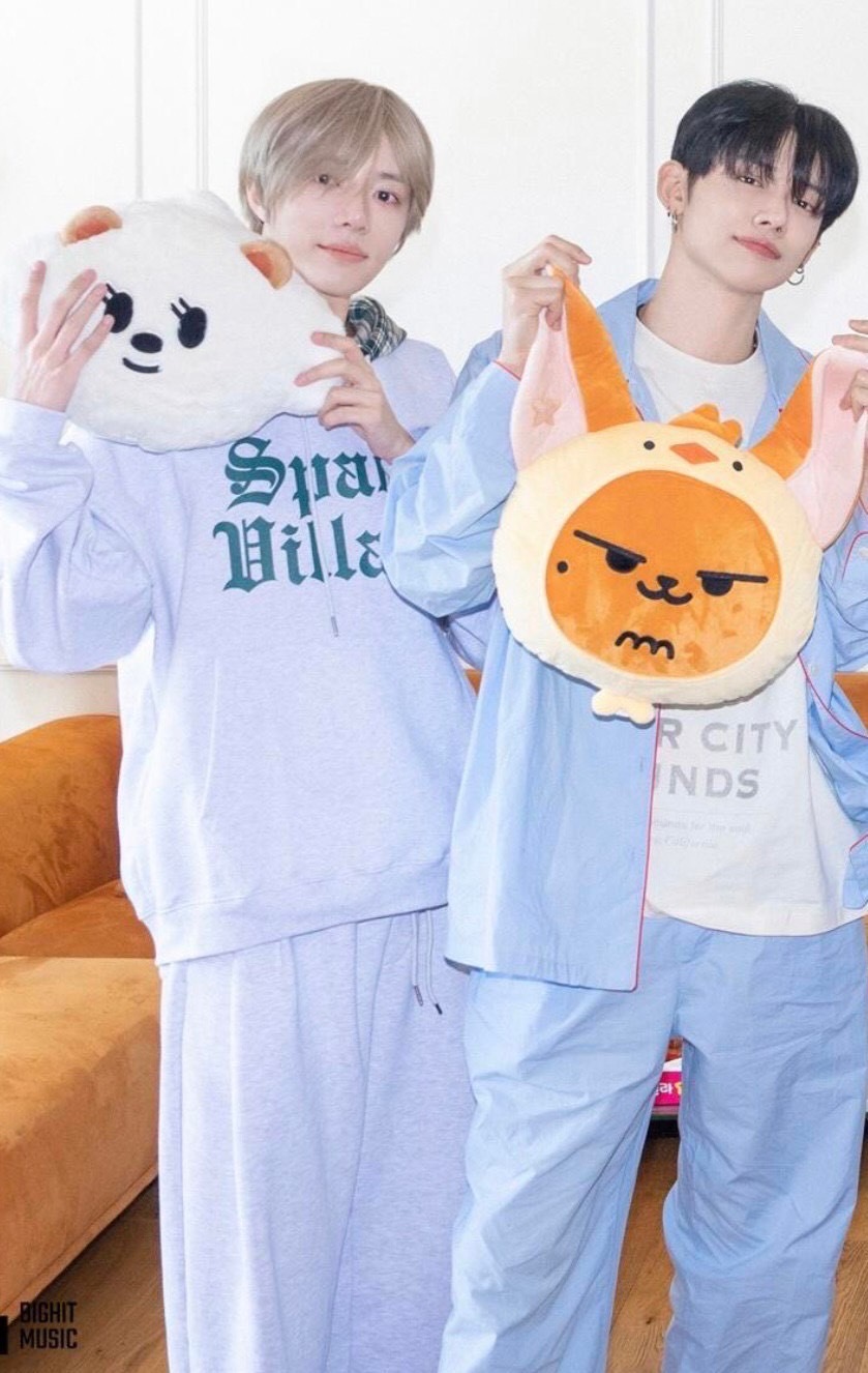 HOODHOOD拼接帽踢 格紋帽 TXT杋圭同款 TXT