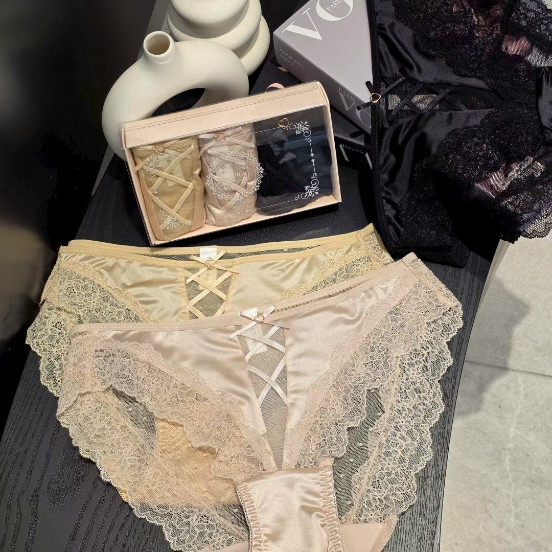 FL5502 性感交叉蕾絲邊內褲 3條套裝 *特價* (充值購物金不適用)