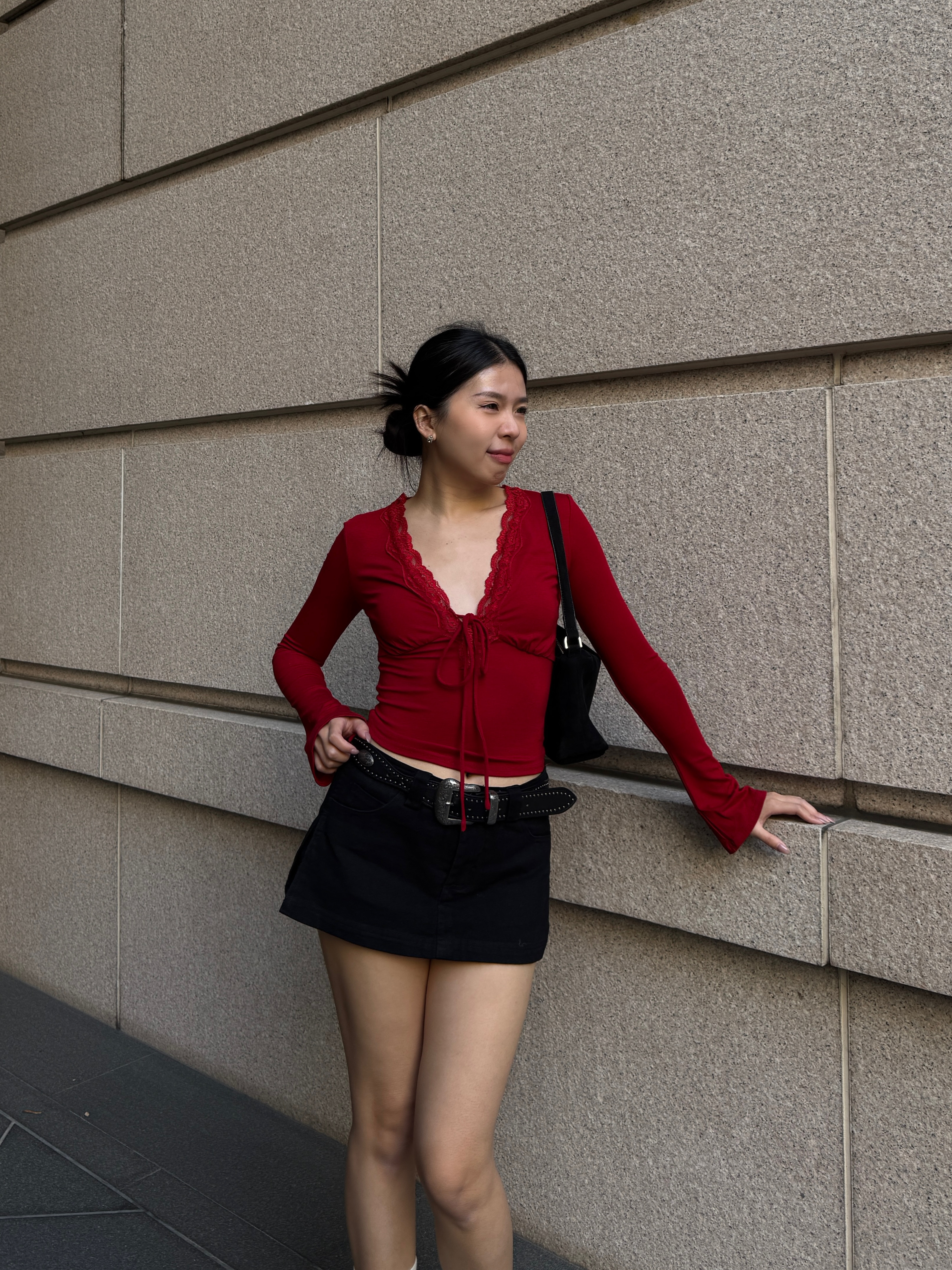 綁帶蕾絲V領長袖BraTop(2色)