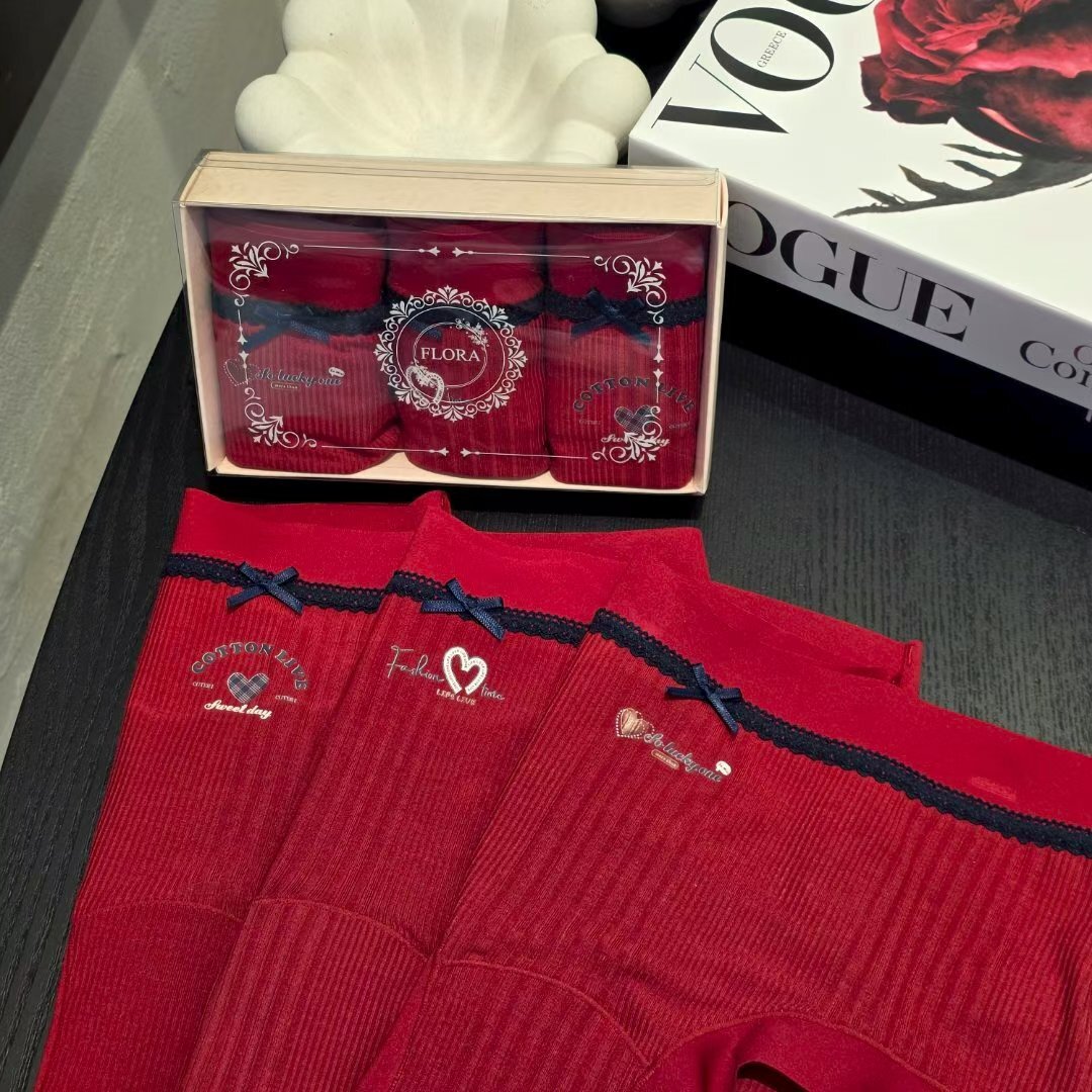 FL5516 黑蕾絲邊紅色系內褲 3條套裝 *特價* (充值購物金不適用)