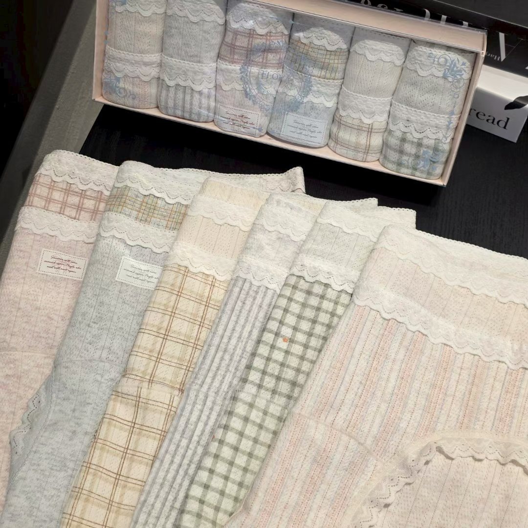 FL5528 田園花邊溫柔內褲 6條套裝 *特價* (充值購物金不適用)