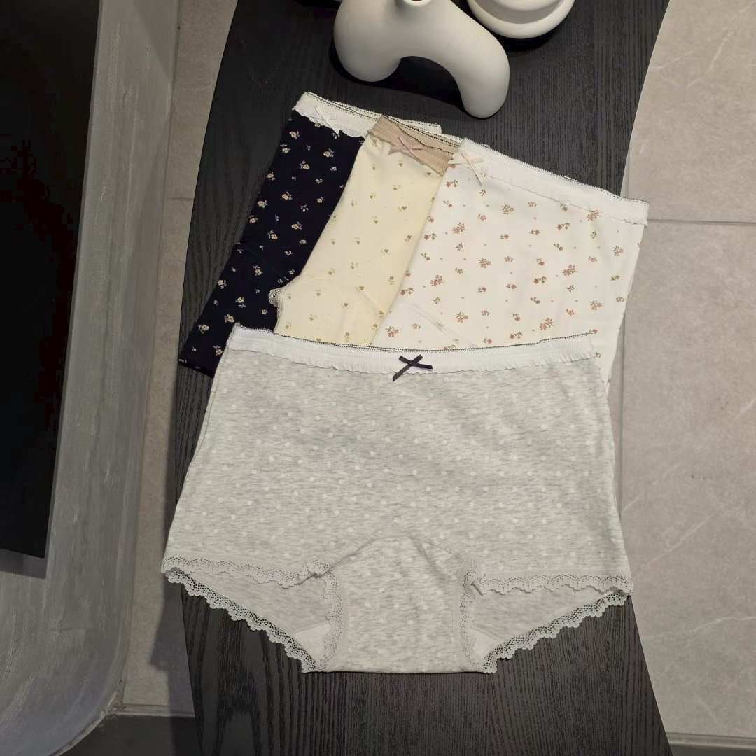 FL5530 蕾絲花邊碎花波點內褲 4條套裝 *特價* (充值購物金不適用)