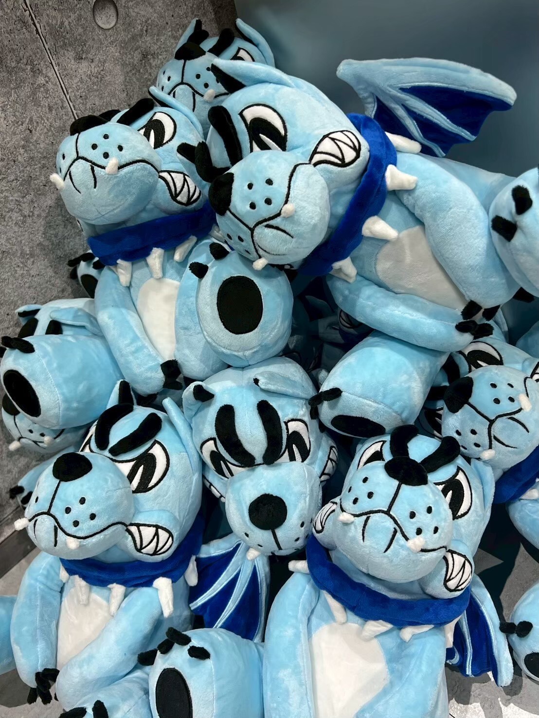 MADDOG 限定款 惡魔藍狗娃娃