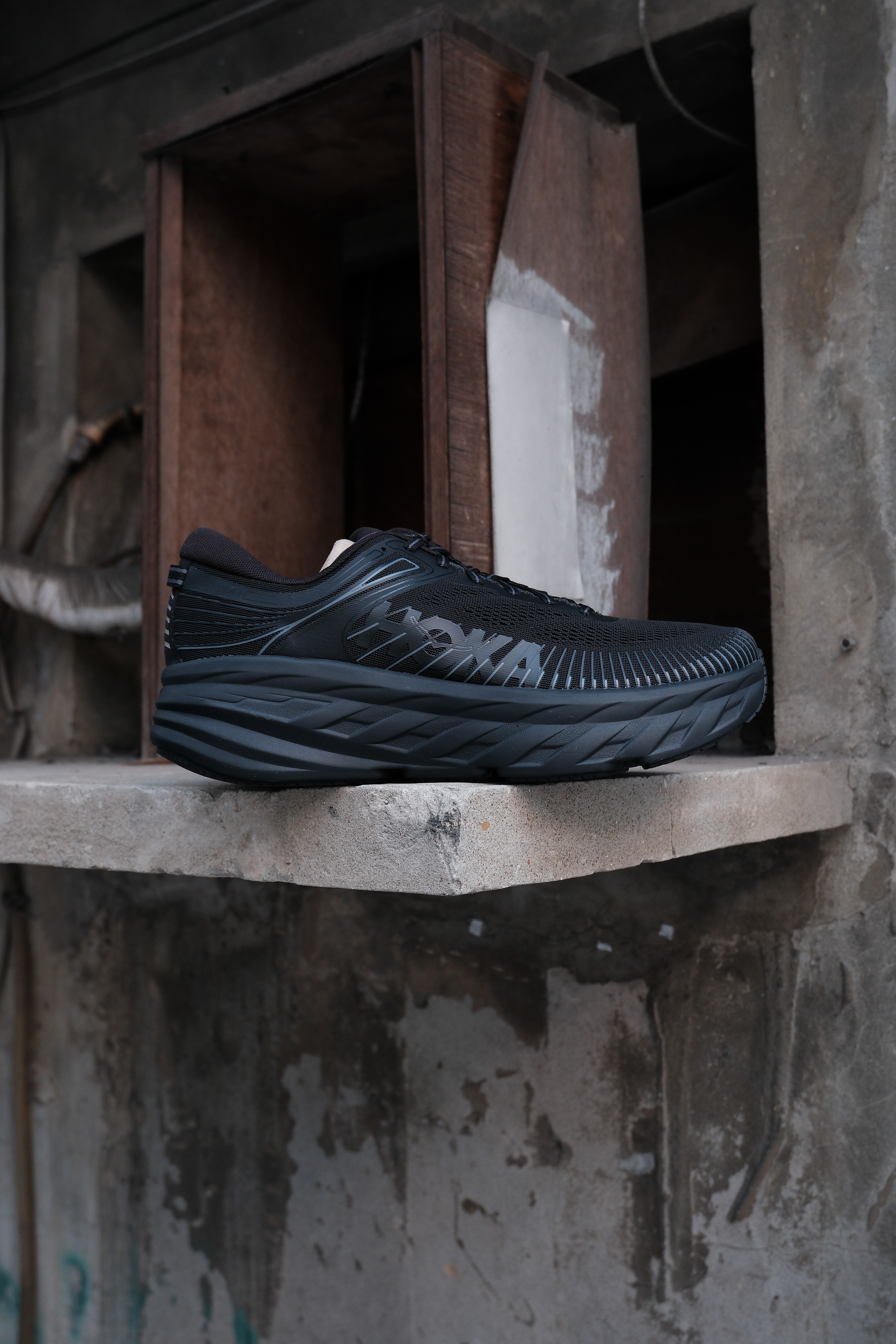 Hoka One One Bondi 7 全黑 越野慢跑鞋 HO1110518BBLC