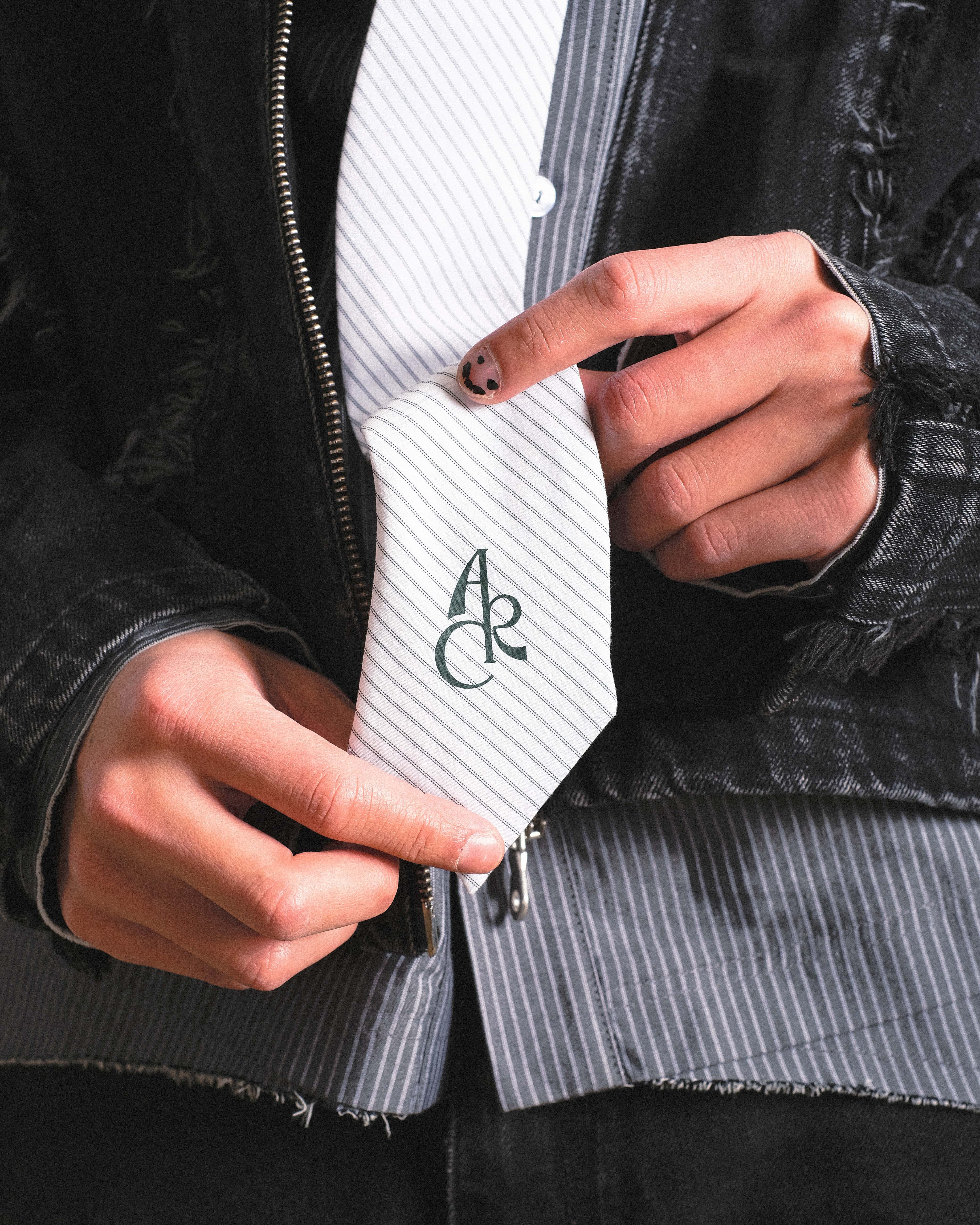 ARC BASIC STRIPED TIE - WHITE