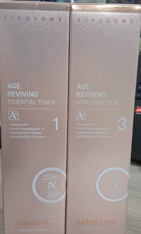 PP2026-E218-悅活爽膚水 200ml+悅活乳液 200ml （exp：2026.8）（清倉貨品不退不換以不影響實際使用為準，現貨可新蒲崗倉庫即取）