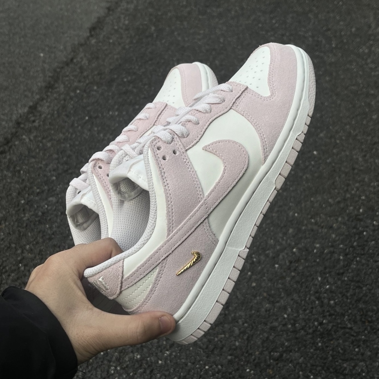 NIKE DUNK LOW 粉紫 白粉 金屬小勾 麂皮 女鞋 IO4244-100