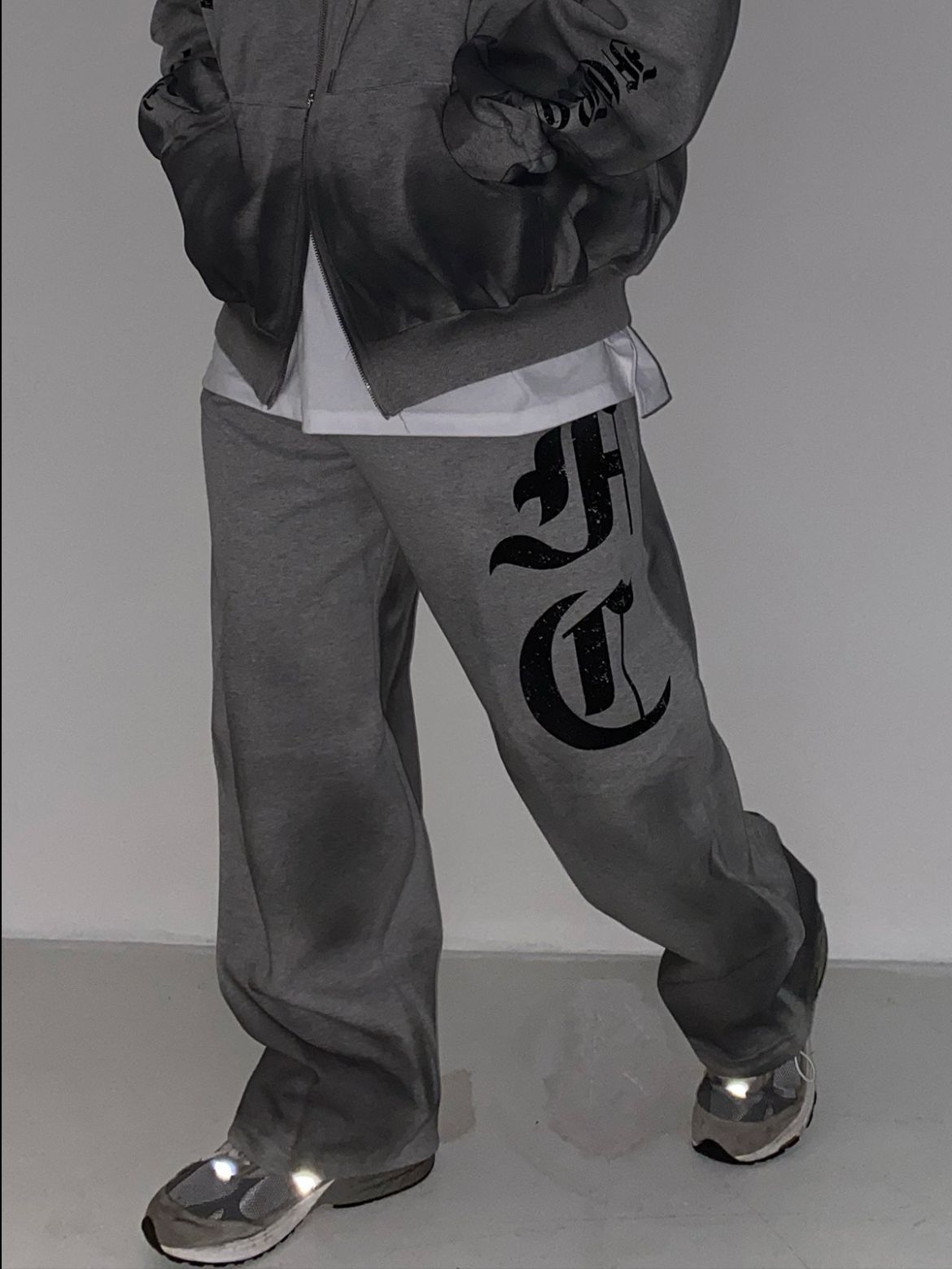 仿污英文字可束腳運動褲 FORCE-005P