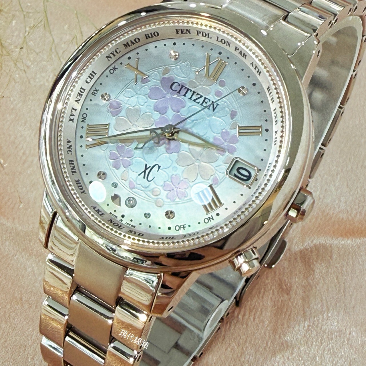 【CITIZEN 星辰】XC系列 30週年，限定甄藏「花曜日」CB1135-52N 36mm 現代鐘錶