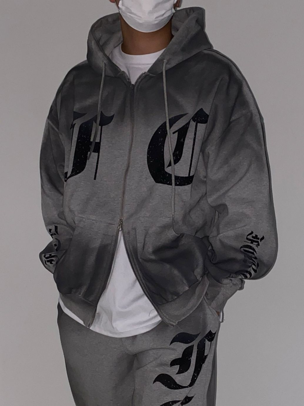 仿污英文字連帽拉鍊外套 FORCE-006JK