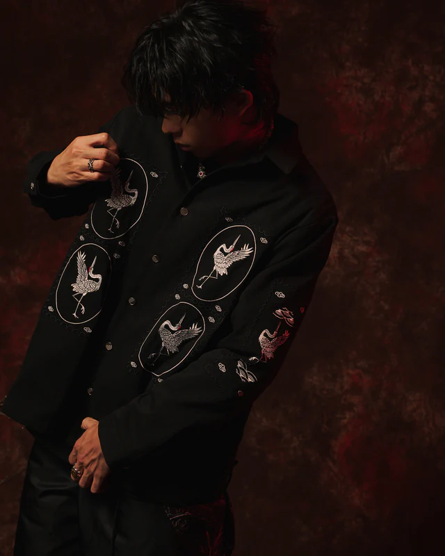 JINEASTERNAU 雙翼刺繡外套式襯衫-黑色