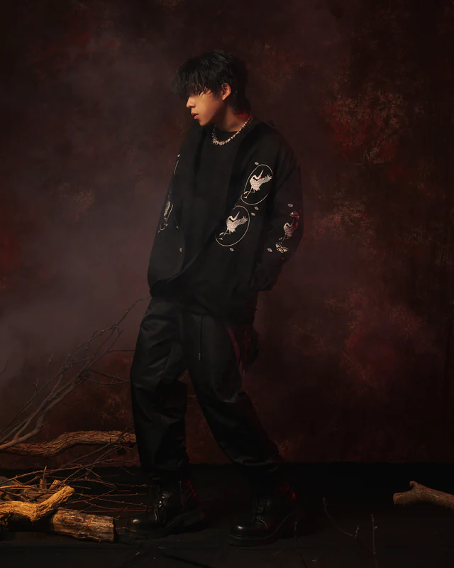 JINEASTERNAU 雙翼刺繡外套式襯衫-黑色