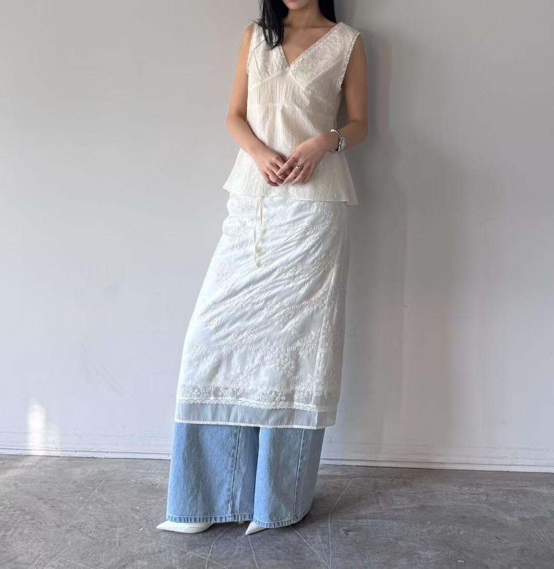 宮廷風V領蕾絲背心+同色系長裙SET / 2色