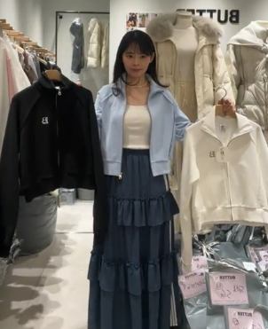 BU5518 B刺繡立領lulu風拉錬外套 *特價* (充值購物金不適用)