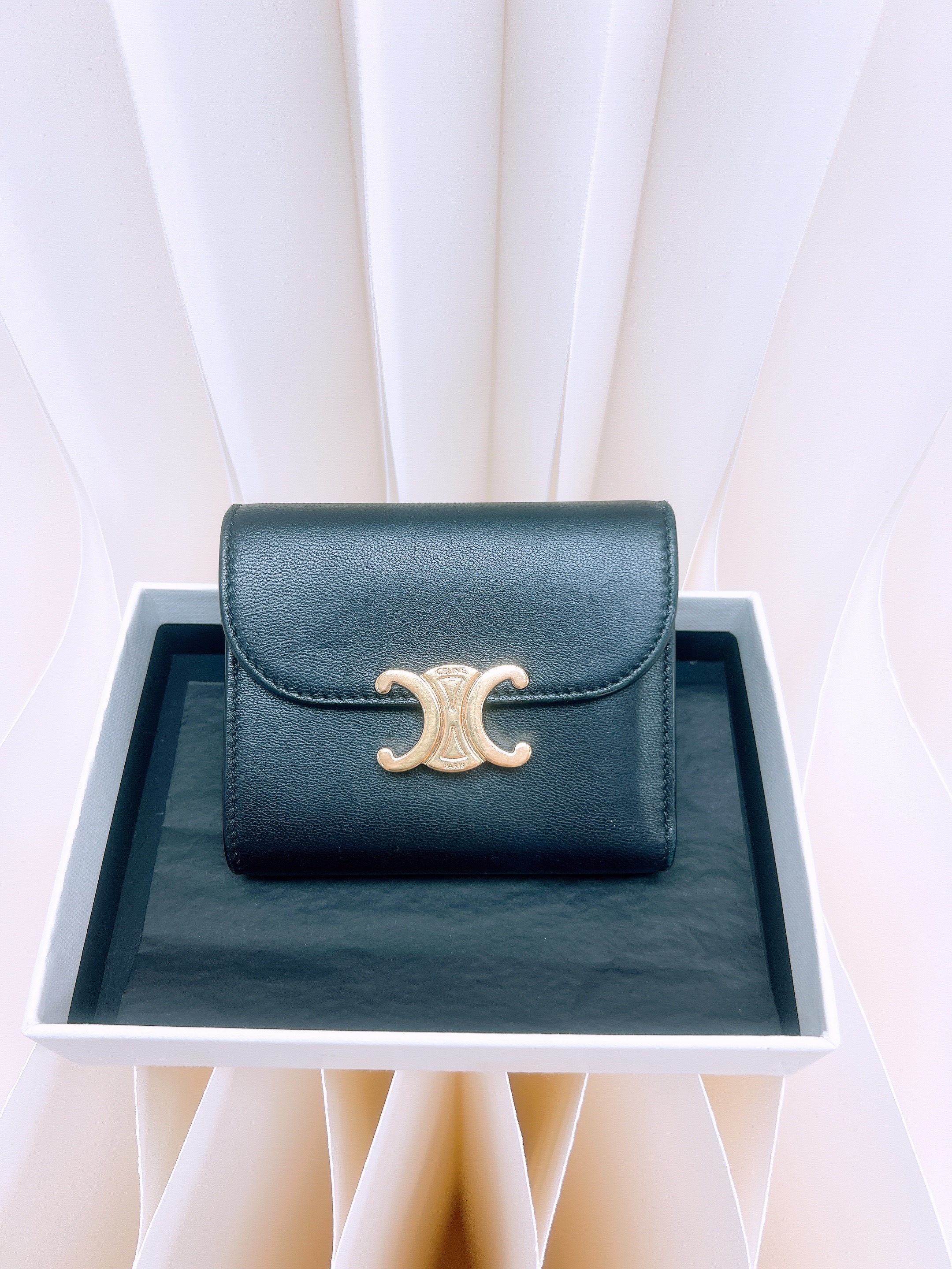 Celine triomphe wallet black