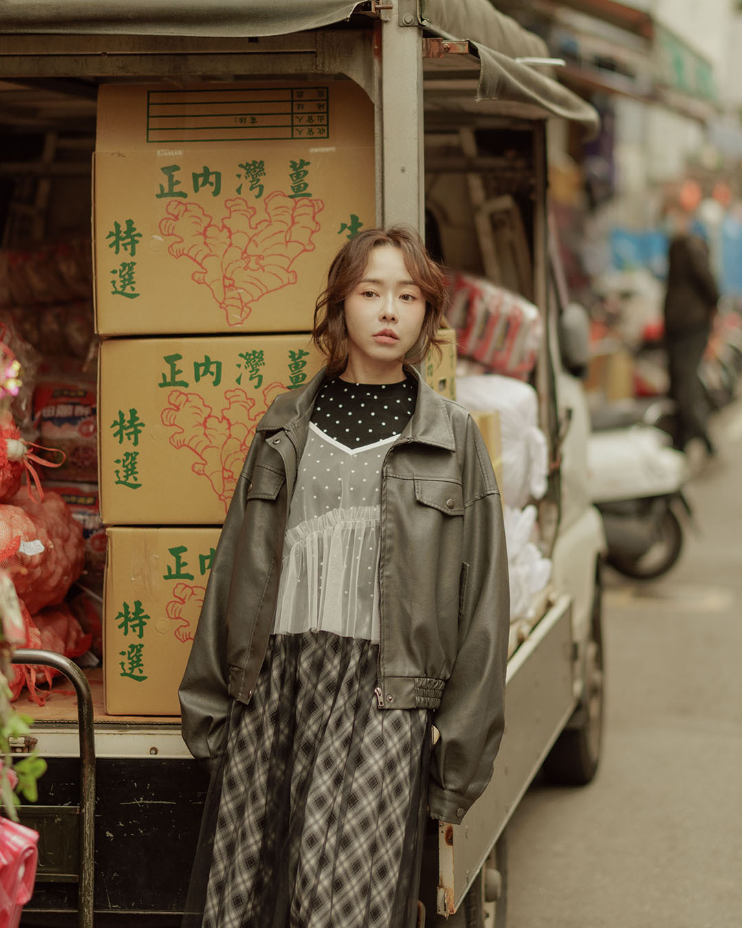 翻盖口袋造型短版皮革夹克外套-灰【02060133】现+预