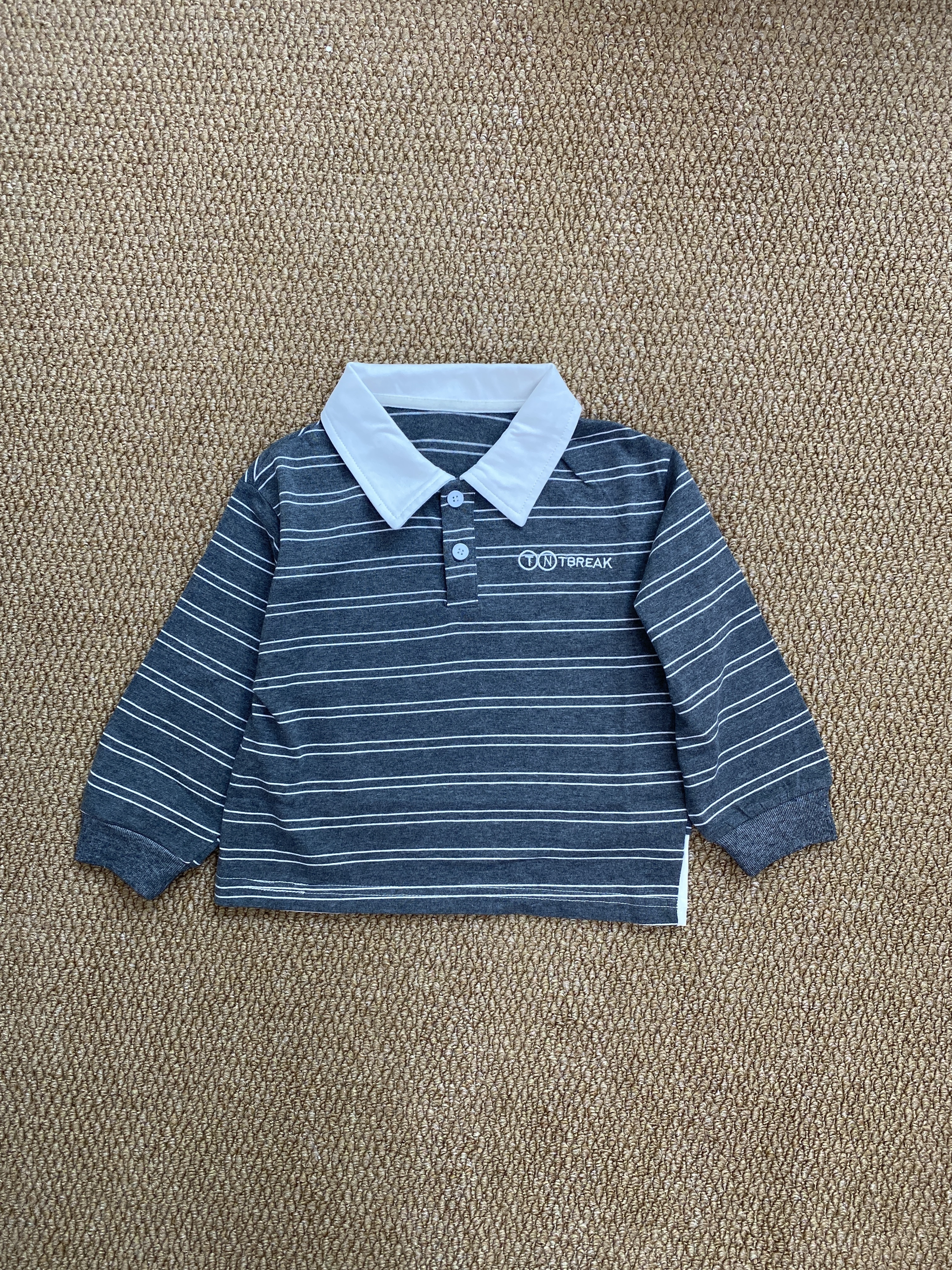 A04243 POLO領細條紋上衣