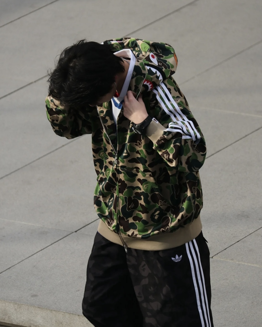 Adidas x BAPE SHARK TRACK HOODIE 綠迷彩 鯊魚 連帽外套 落肩 拉鍊 聯名款