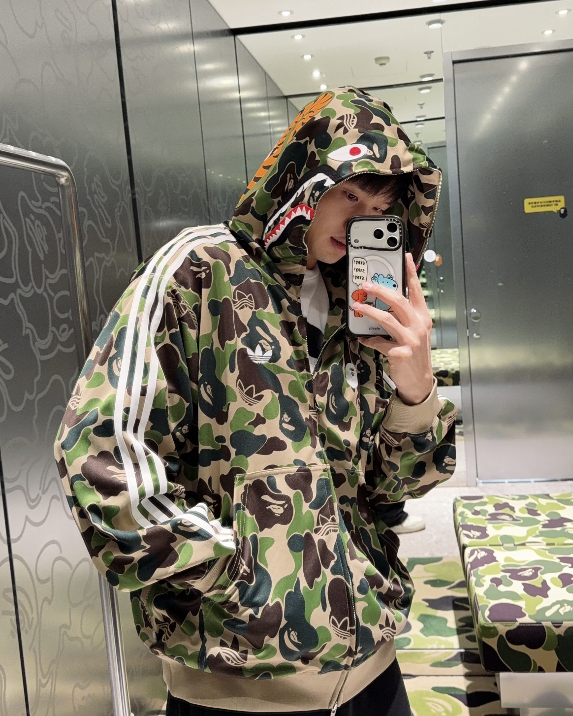 Adidas x BAPE SHARK TRACK HOODIE 綠迷彩 鯊魚 連帽外套 落肩 拉鍊 聯名款