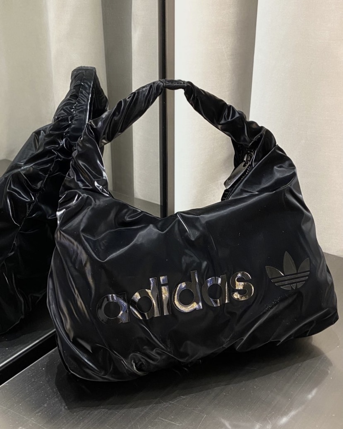 Adidas SHOULDER BAG 黑色 雲朵包 腋下包 肩背包 單肩包