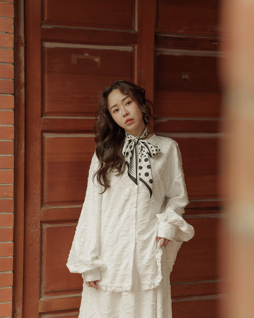 绒毛花朵缇花中山领宽版衬衫 两色售【01025648】现+预