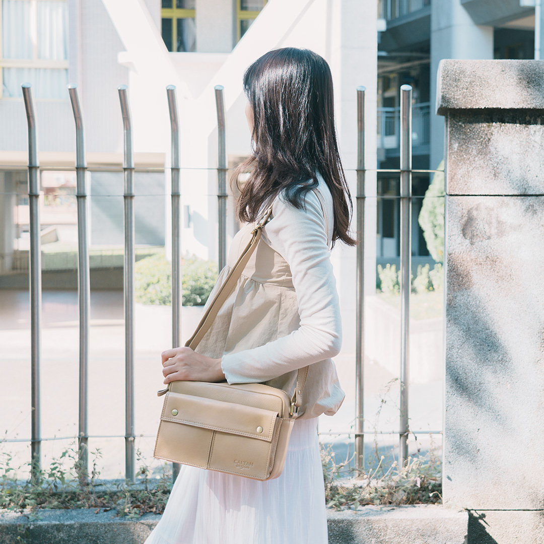 真皮經典款雙口袋小背包-六色(5241)