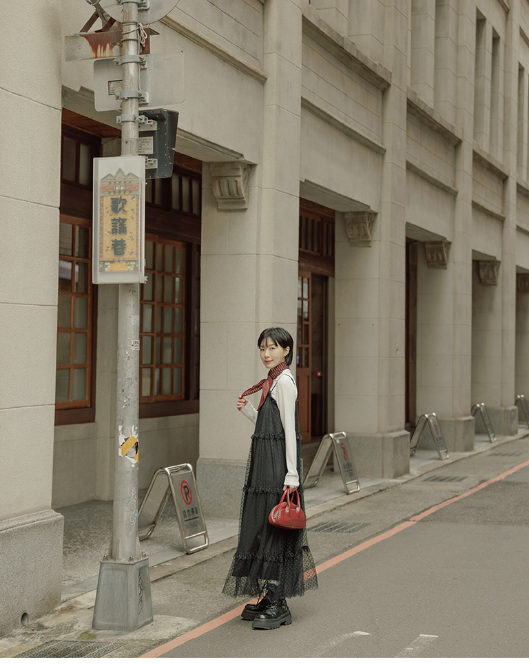 爱心缇花网纱细肩蛋糕长洋装 三色售【01087256】现+预