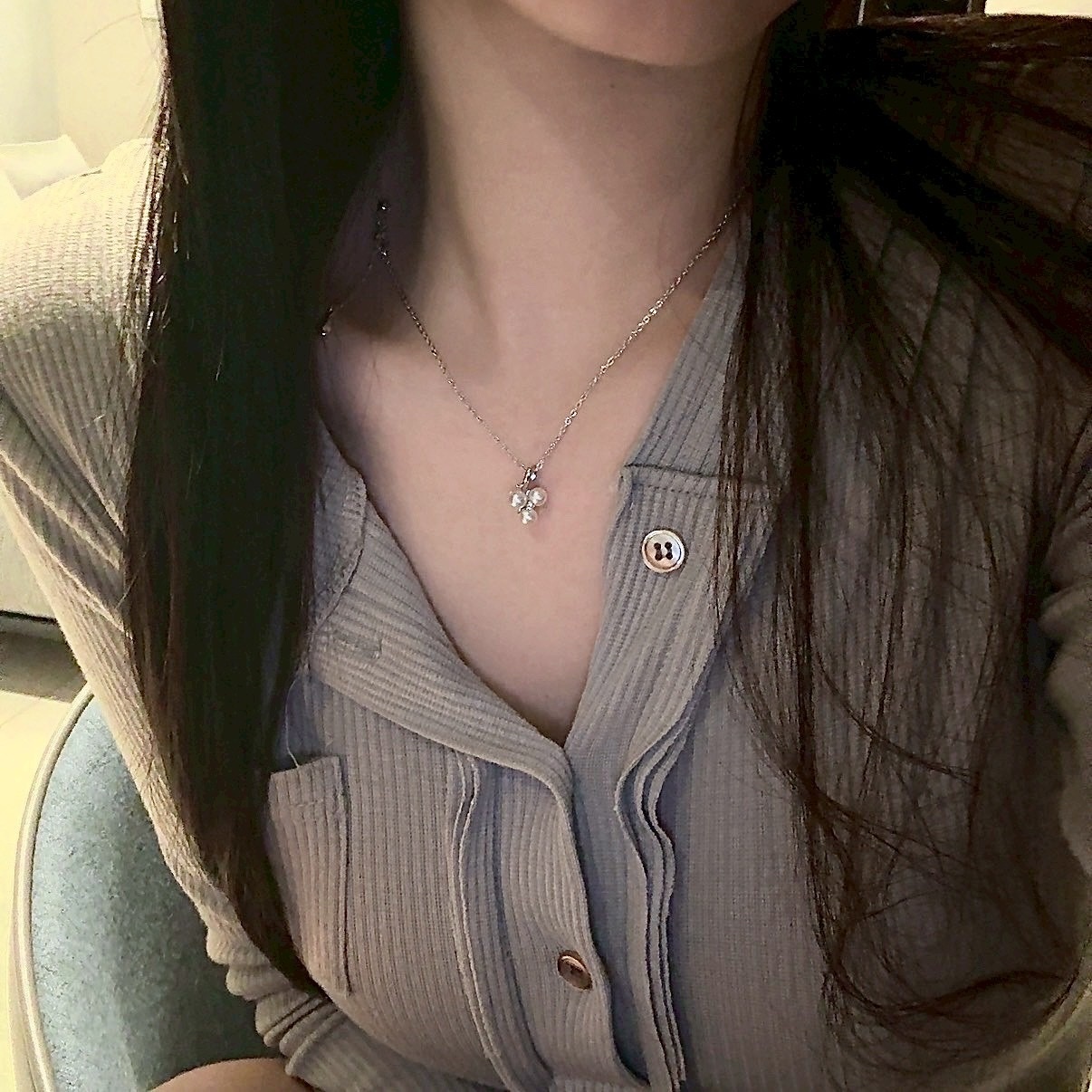 Gy”elegant珍珠點鑽小葡萄串細緻鎖骨鏈