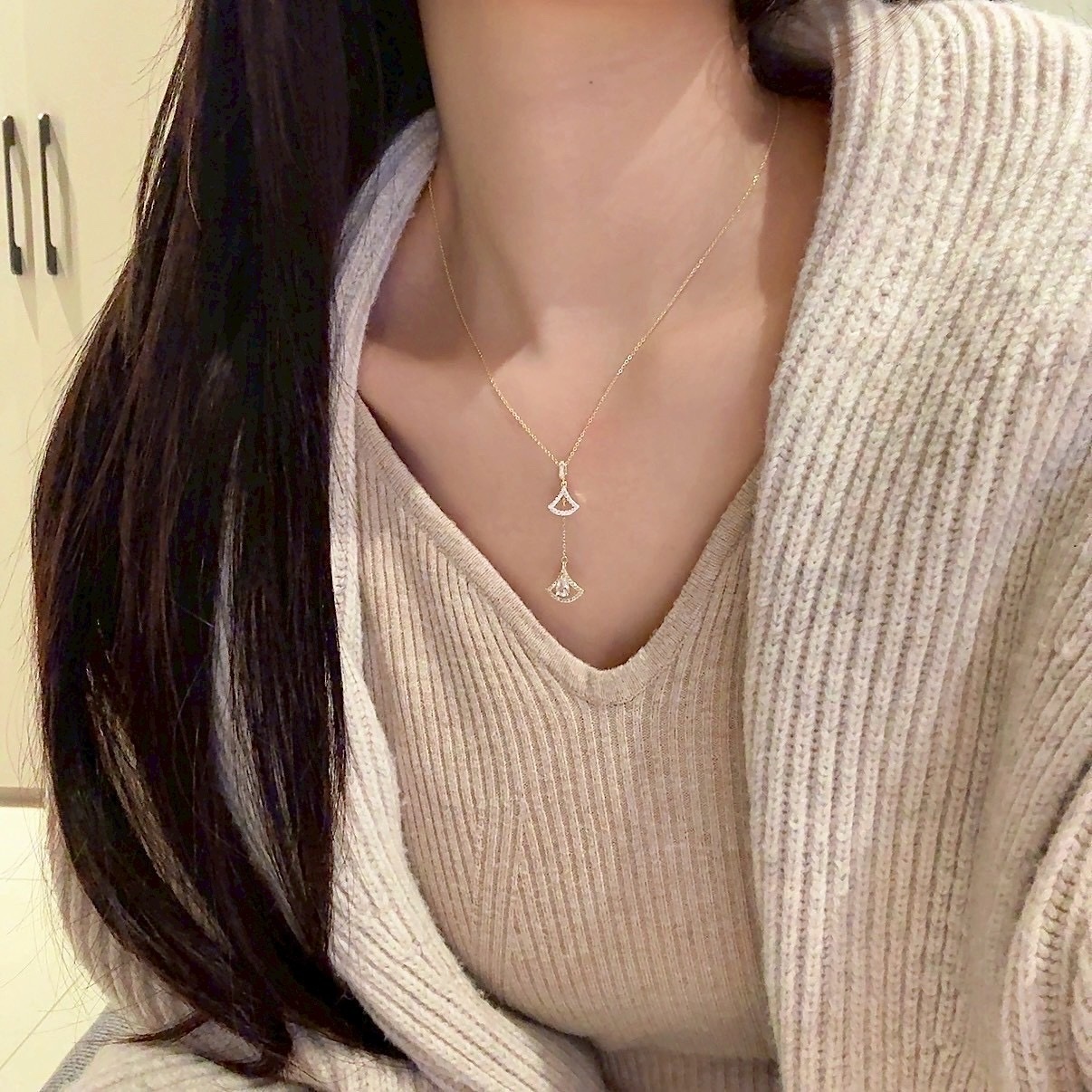 Gy”Divas’Dream鏤空鑽小裙子雙墜項鍊