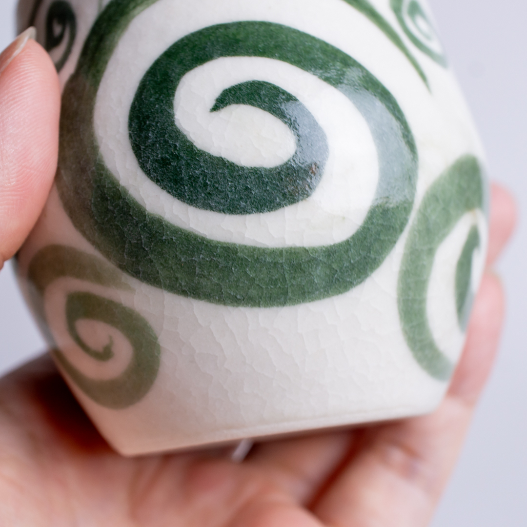 Swirl Pitcher (3 colors)