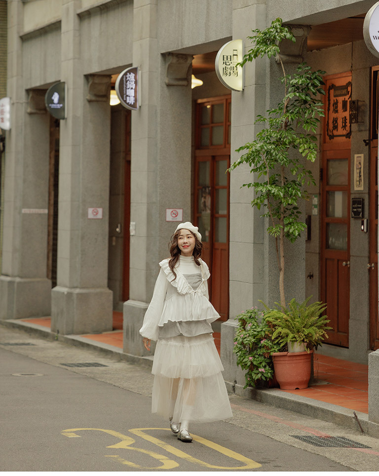 荷叶领片绑带长袖罩衫外套 三色售【01099494】现+预