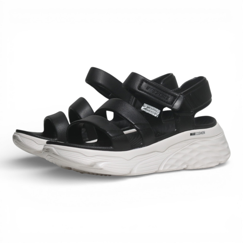 SKECHERS 涼鞋 MAX CUSHIONING AURA 黑白 防水 厚底 涼拖鞋 女 111126BKW