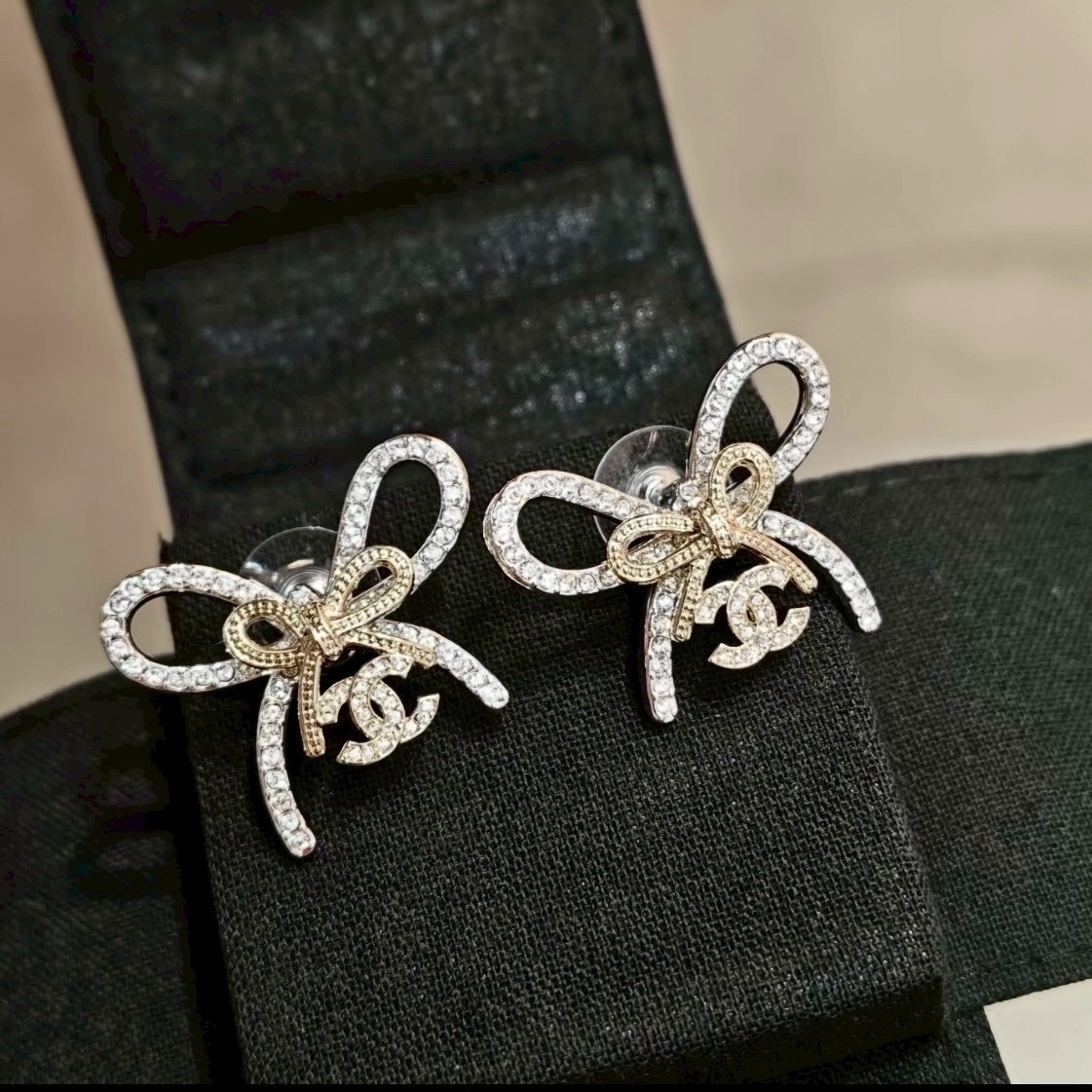 18k 香奶奶25k”淡金銀滿鑽細緞帶蝴蝶結/高奢定製耳釘