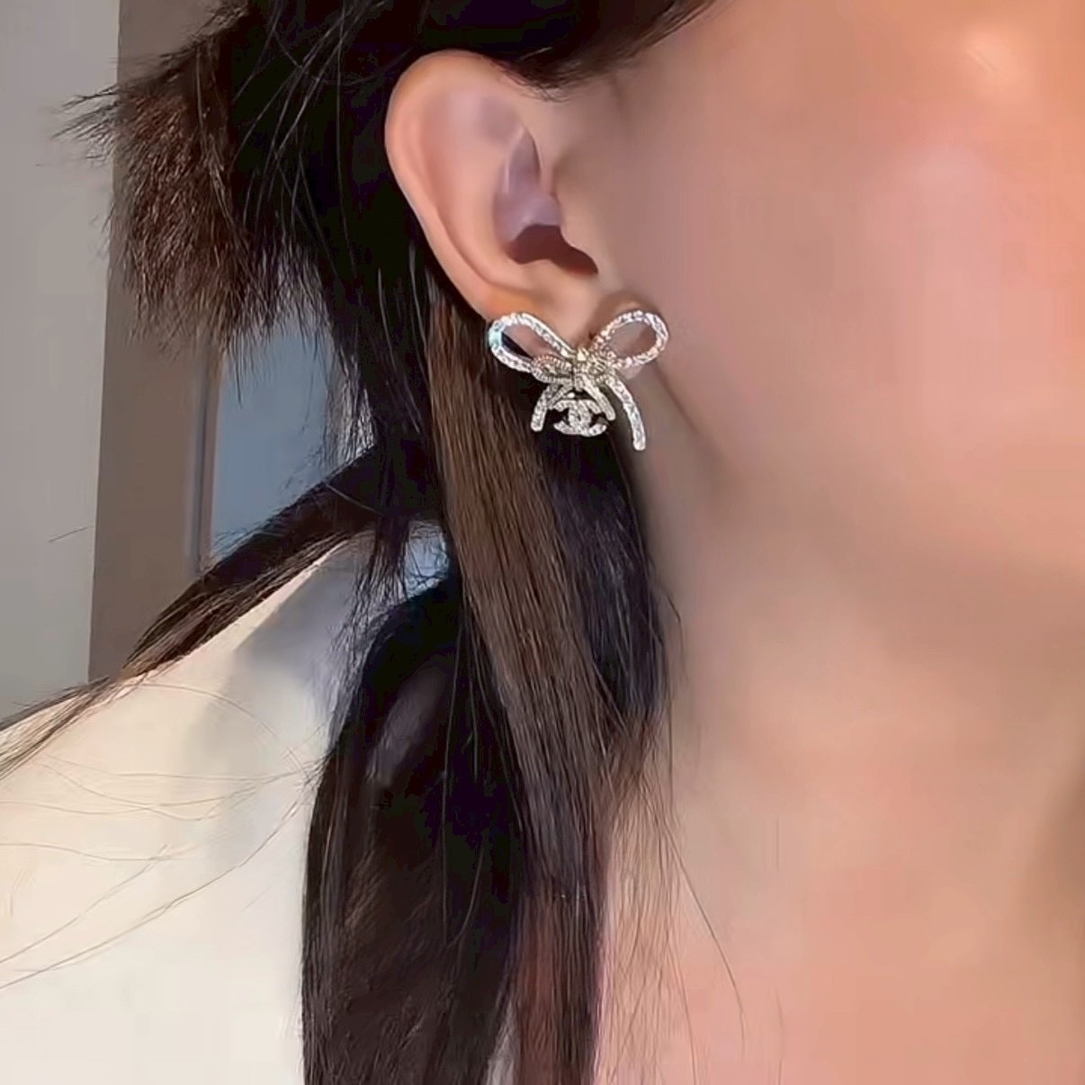 18k 香奶奶25k”淡金銀滿鑽細緞帶蝴蝶結/高奢定製耳釘