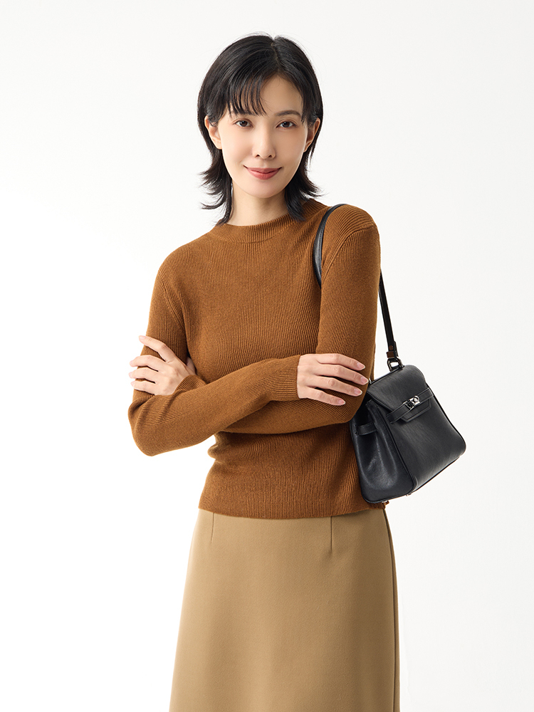 2603 軟綿純色針織上衣(6%羊毛）