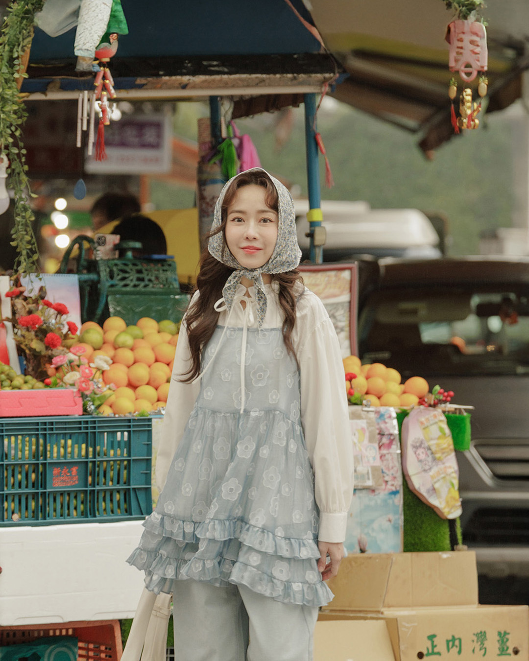 立体花花下摆荷叶透肤罩衫背心-蓝【01099507】现+预