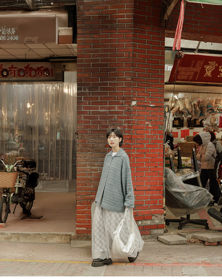 镂空缇花翻领排扣针织毛衣 三色售【02011207】现+预