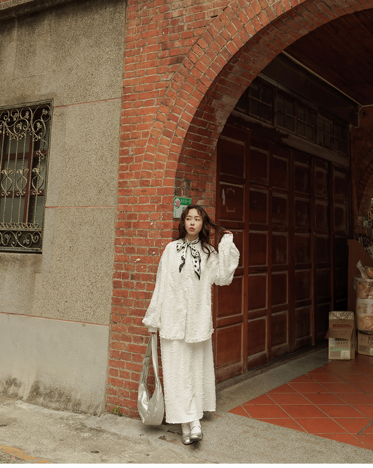 绒毛花朵缇花伞摆长裙 两色售 S/M【03021661】现+预